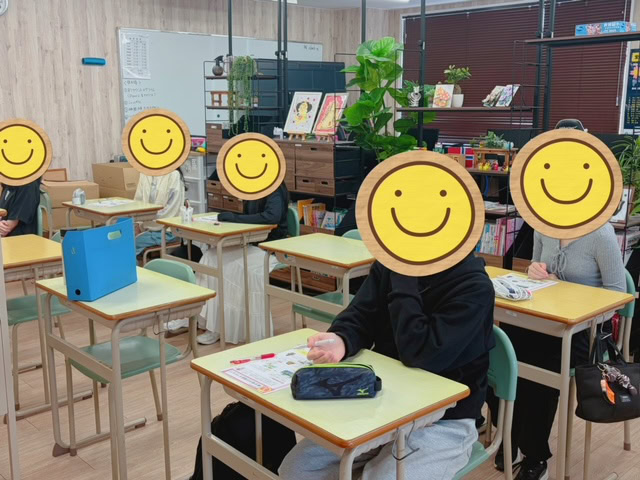 静岡にあるフリースクール、クラーク国際中等部静岡キャンパスの歴史の授業