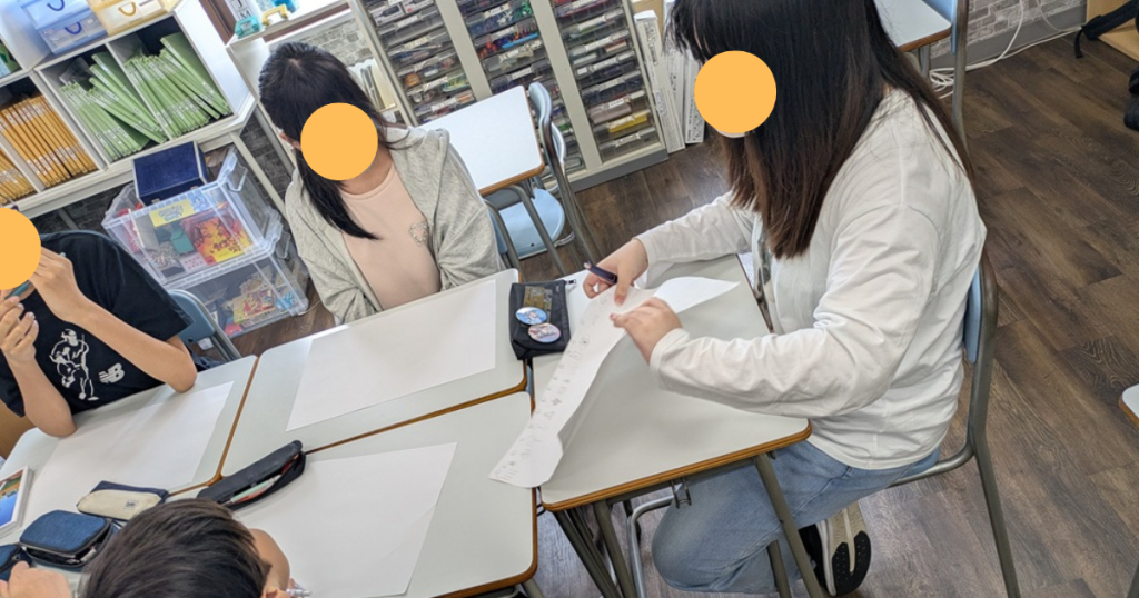 東京にあるフリースクール、クラーク国際中等部東京キャンパスの授業の様子
