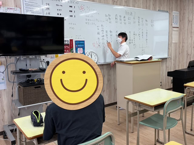 静岡にあるフリースクール、クラーク国際中等部静岡キャンパスの国語の授業