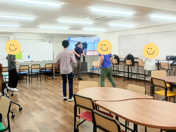 大阪にあるフリースクール、クラーク国際中等部大阪天王寺キャンパス、ゆる筋トレ、エクササイズ、ダンス、ダンスエクササイズ、