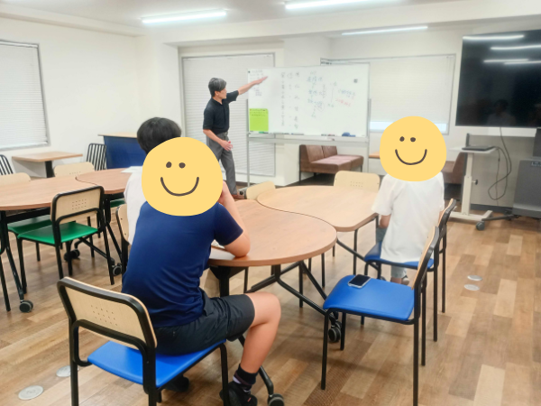 大阪にあるフリースクール、クラーク国際中等部大阪天王寺キャンパス、聖徳太子、冠位十二階、歴史、色