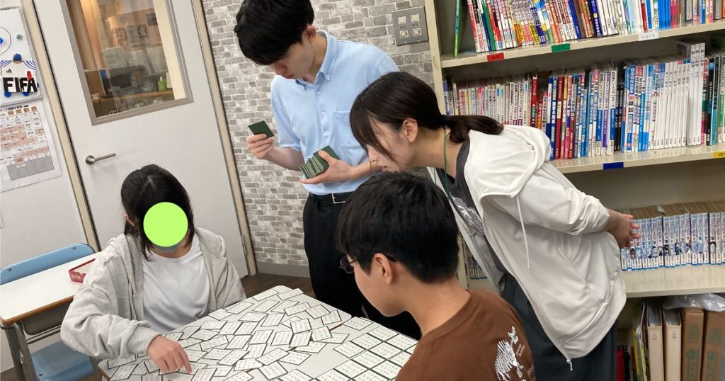 高田馬場にあるフリースクール、クラーク国際中等部東京キャンパスの授業の様子