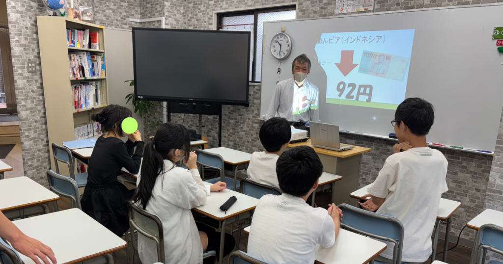 新宿にあるフリースクール、クラーク国際中等部東京キャンパスの授業の様子