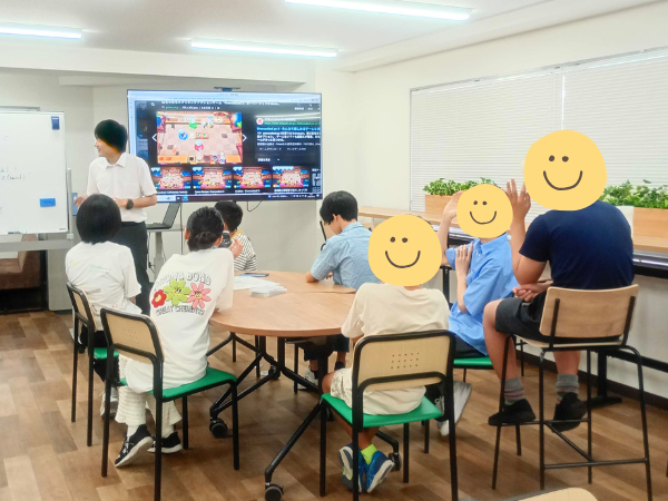 大阪にあるフリースクール、クラーク国際中等部大阪天王寺キャンパス、お楽しみ会、夏のイベント、ゲーム大会、打ち上げ、文化祭、
