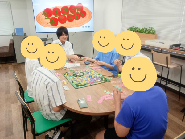 大阪にあるフリースクール、クラーク国際中等部大阪天王寺キャンパス、人生ゲーム、フリータイム、借金なし、
