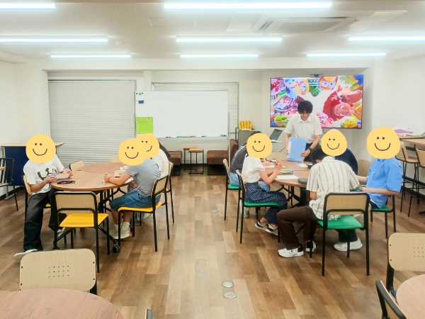 大阪にあるフリースクール、クラーク国際中等部大阪天王寺キャンパス、終業式、1学期、表彰式、大掃除、振り返り、ゲーム、