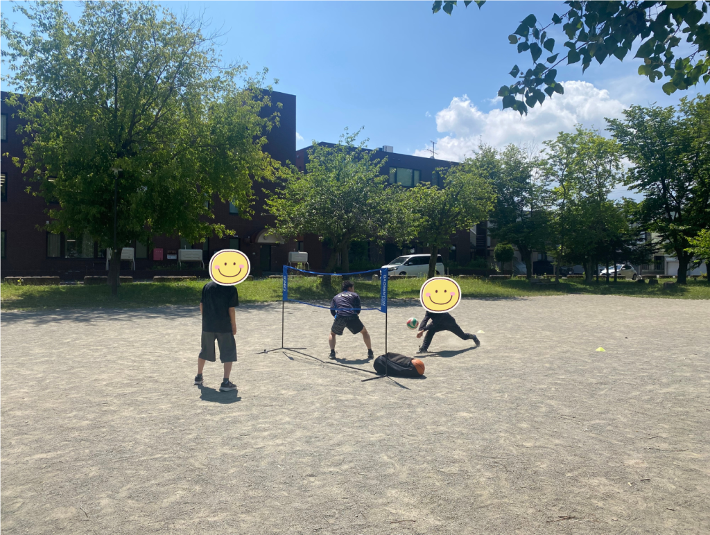 【授業紹介】体育　バレーに挑戦