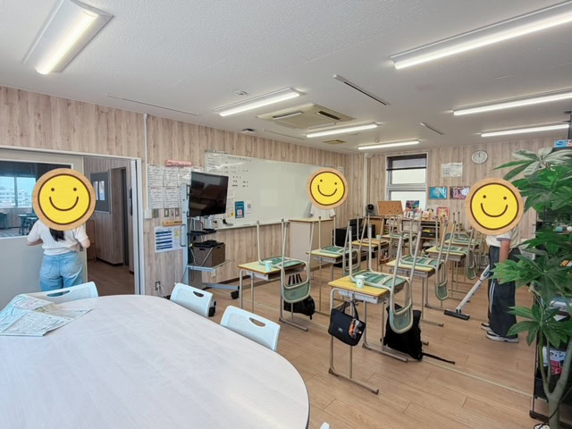 静岡にあるフリースクール、クラーク国際中等部静岡キャンパスの終業式の様子
