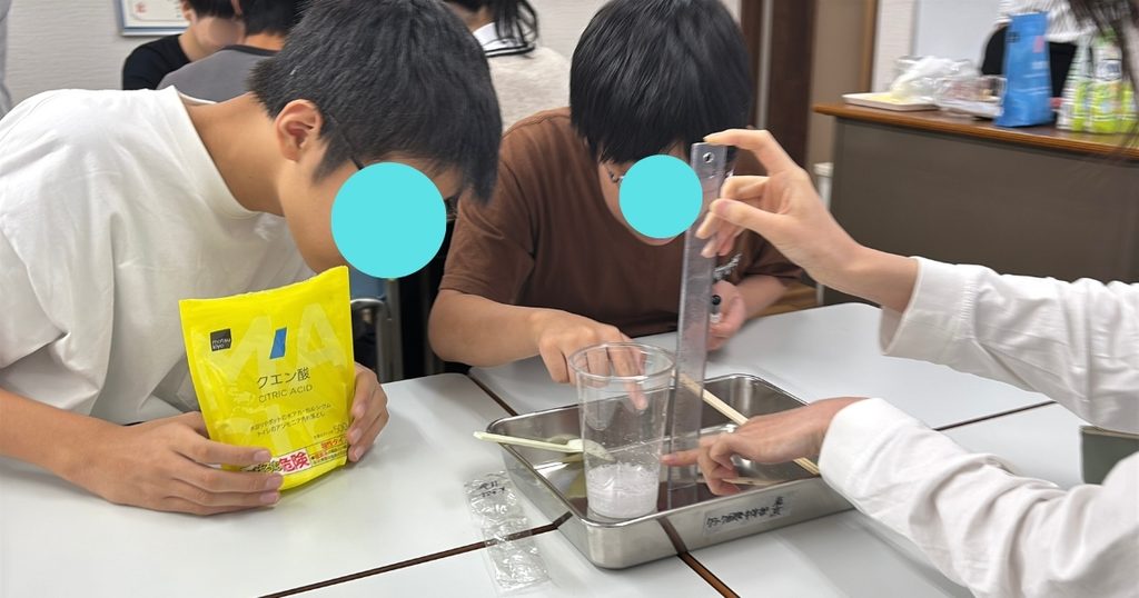高田馬場にあるフリースクール、クラーク国際中等部東京キャンパスの授業の様子