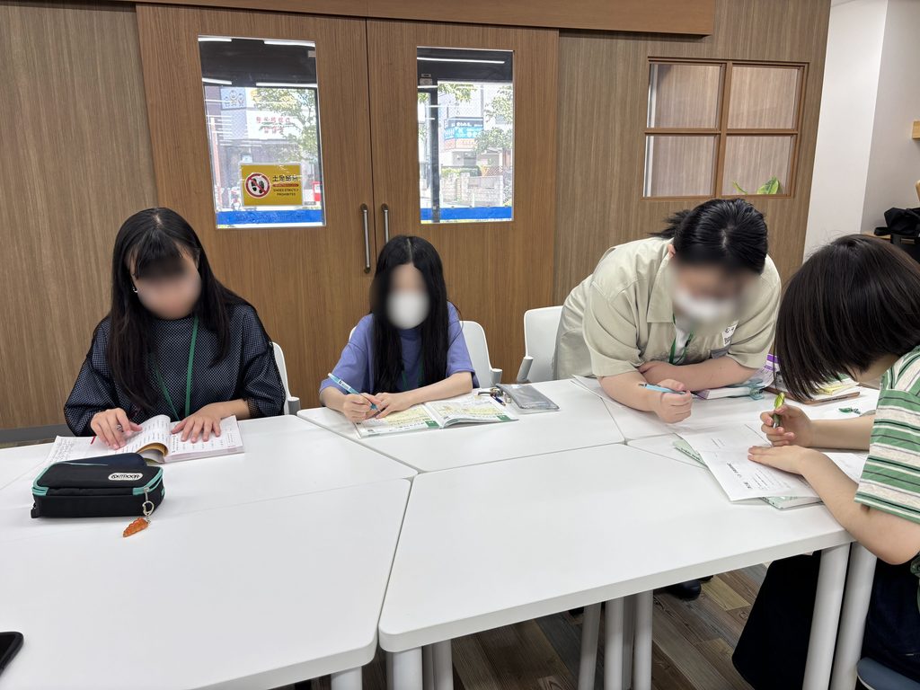 埼玉県所沢市にあるフリースクール、クラーク国際中等部所沢キャンパスで行ったサマースクールの様子
