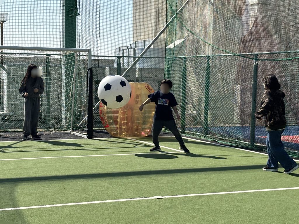 埼玉県所沢市にあるフリースクール、クラーク国際中等部所沢キャンパスで行ったスポッチャの様子