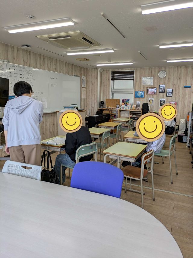 静岡にあるフリースクール、クラーク国際中等部静岡キャンパスの授業の様子